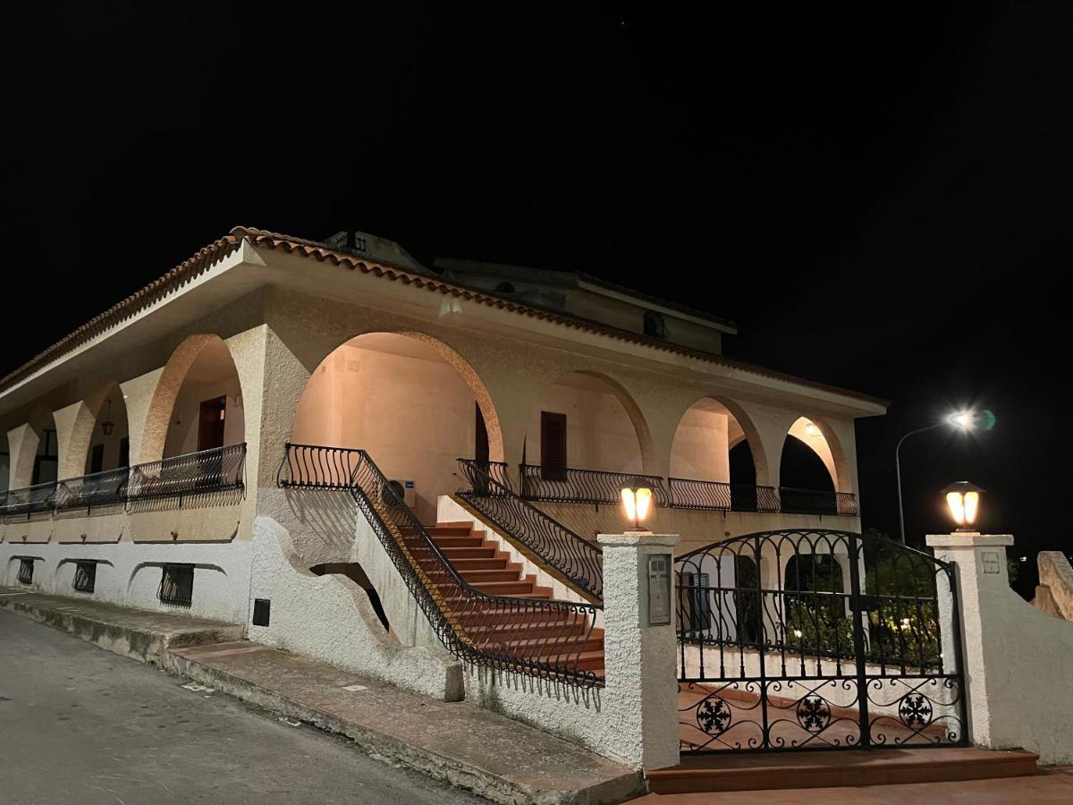 Villa Letizia Rooms & Apartments Noto Exterior foto